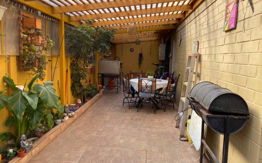 EXCELENTE CASA UBICADA EN SECTOR EMPRESARIAL ENEA, PUDAHUEL