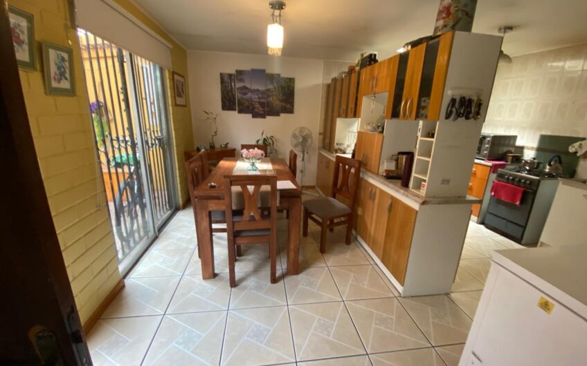 EXCELENTE CASA UBICADA EN SECTOR EMPRESARIAL ENEA, PUDAHUEL