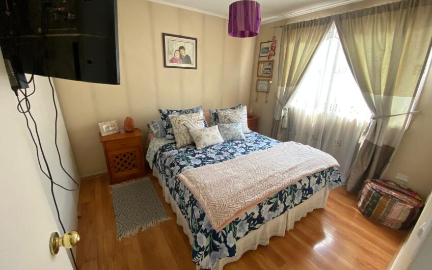 EXCELENTE CASA UBICADA EN SECTOR EMPRESARIAL ENEA, PUDAHUEL