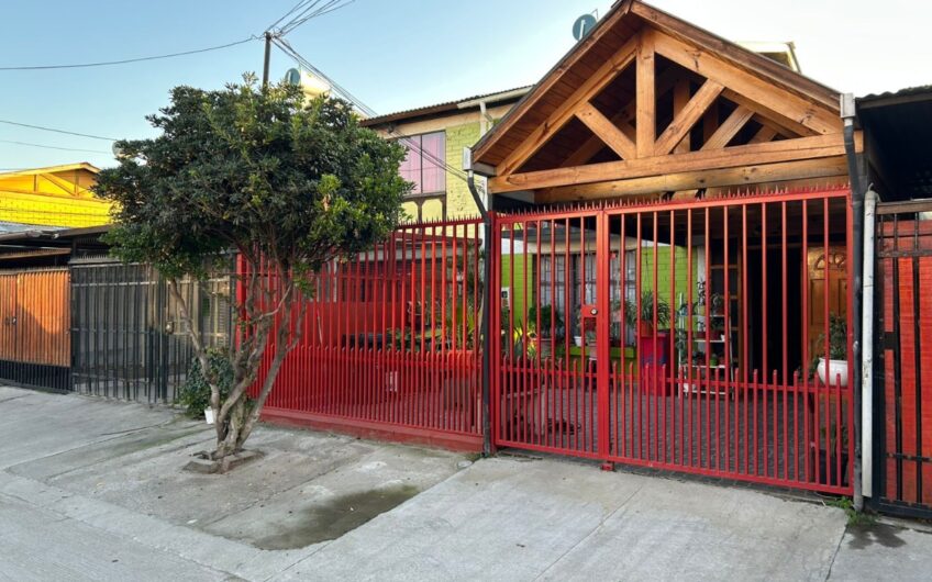 SE VENDE EXCELENTE CASA DE 3 DORMITORIOS Y 1 BAÑO EN PUDAHUEL, VILLA JUAN GUZMAN CRUCHAGA