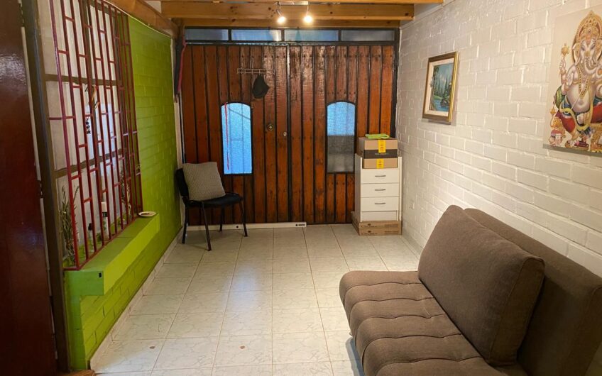 SE VENDE EXCELENTE CASA DE 3 DORMITORIOS Y 1 BAÑO EN PUDAHUEL, VILLA JUAN GUZMAN CRUCHAGA