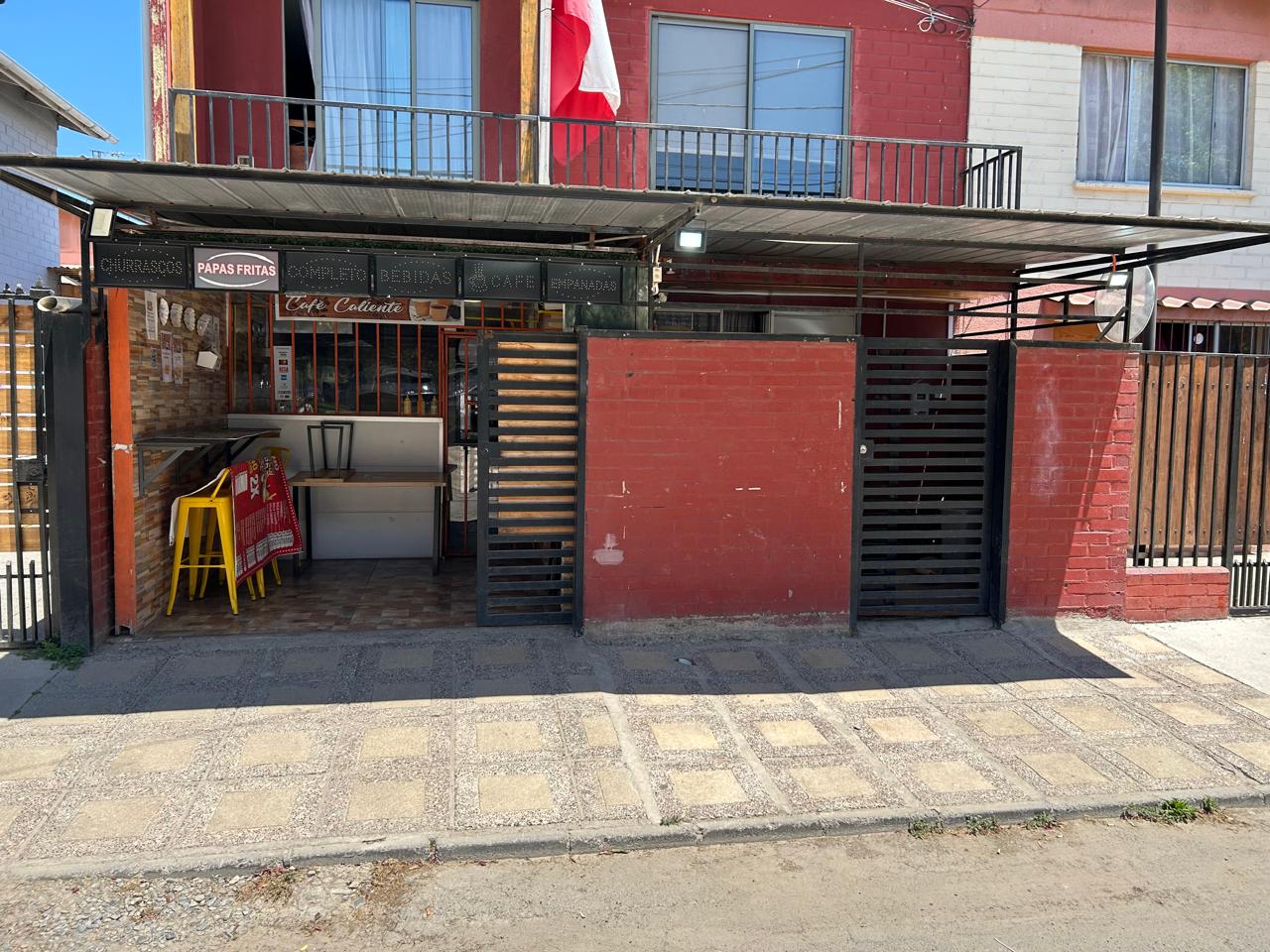 SE ARRIENDA DERECHO DE LLAVES LOCAL DE COMIDA RAPIDA EN TALAGANTE